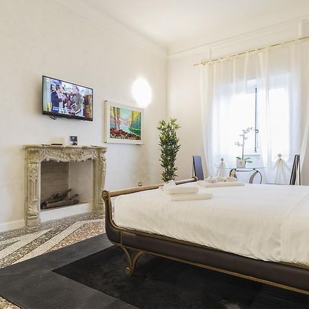 Hemeras Boutique Homes - Super Central Luxury Apartments 밀라노 외부 사진